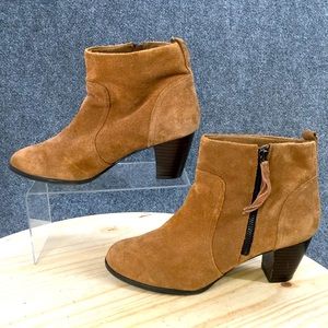 Sam and Libby ankle boots 👢